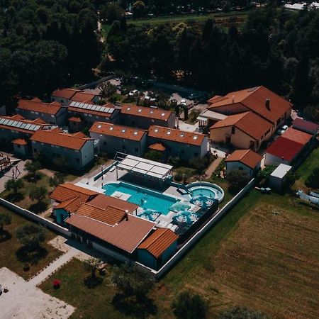 סבודרייה Resort Zatisje מראה חיצוני תמונה