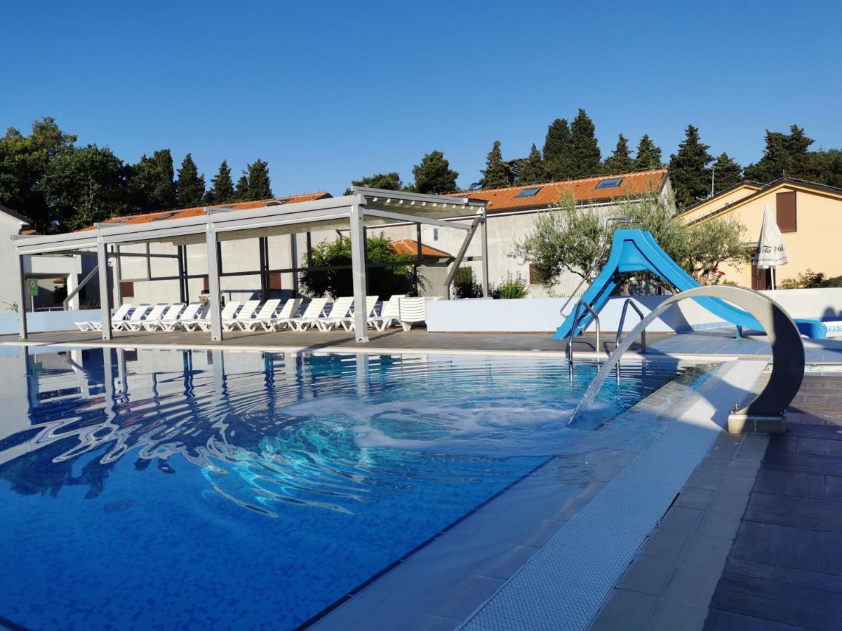 סבודרייה Resort Zatisje מראה חיצוני תמונה