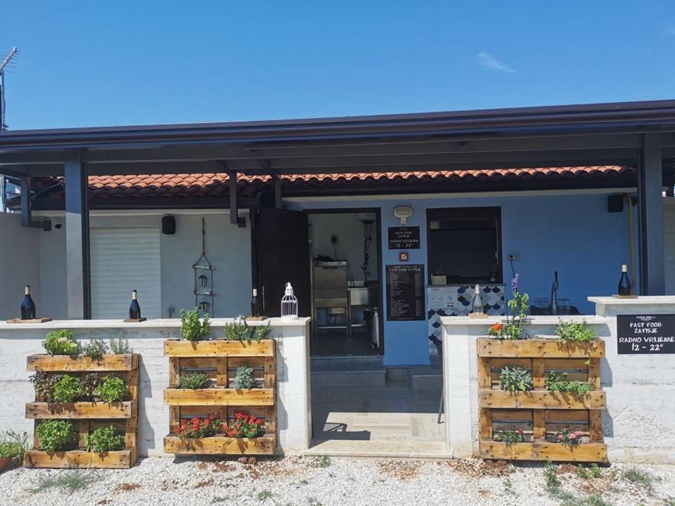 סבודרייה Resort Zatisje מראה חיצוני תמונה