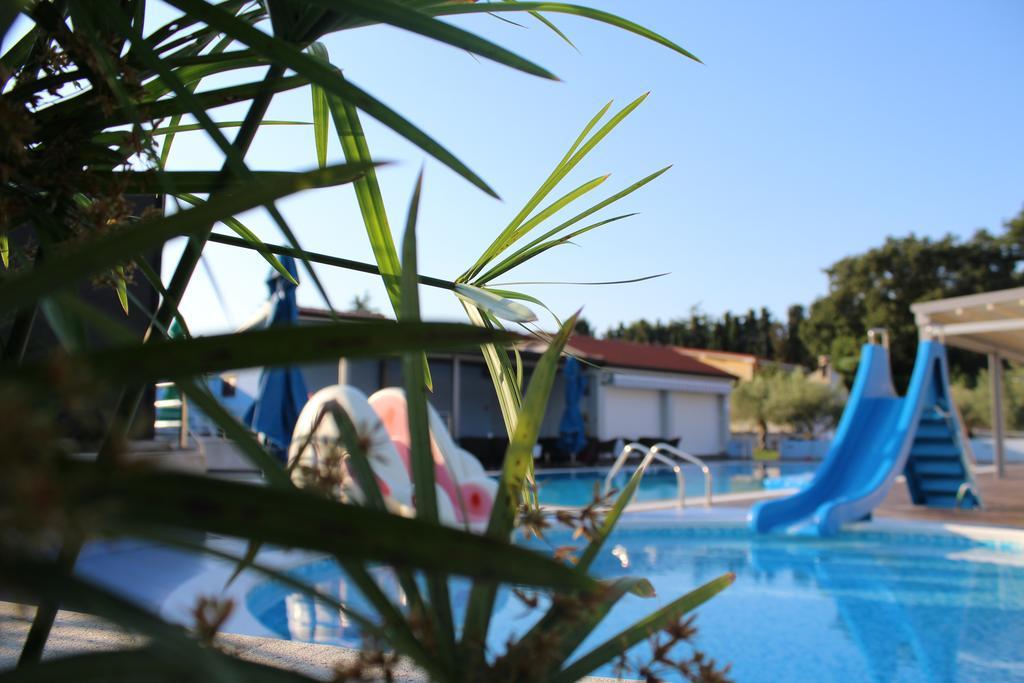 סבודרייה Resort Zatisje מראה חיצוני תמונה